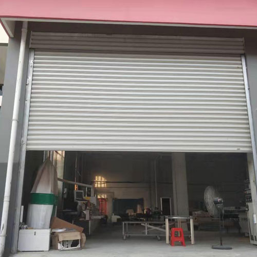 電動(dòng)抗風(fēng)卷閘門